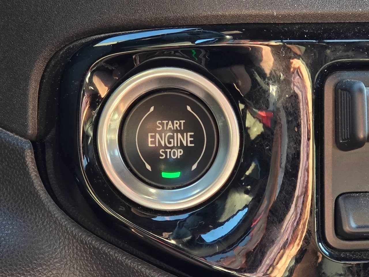 Used 2022 Black Chevrolet ZR2 image 17