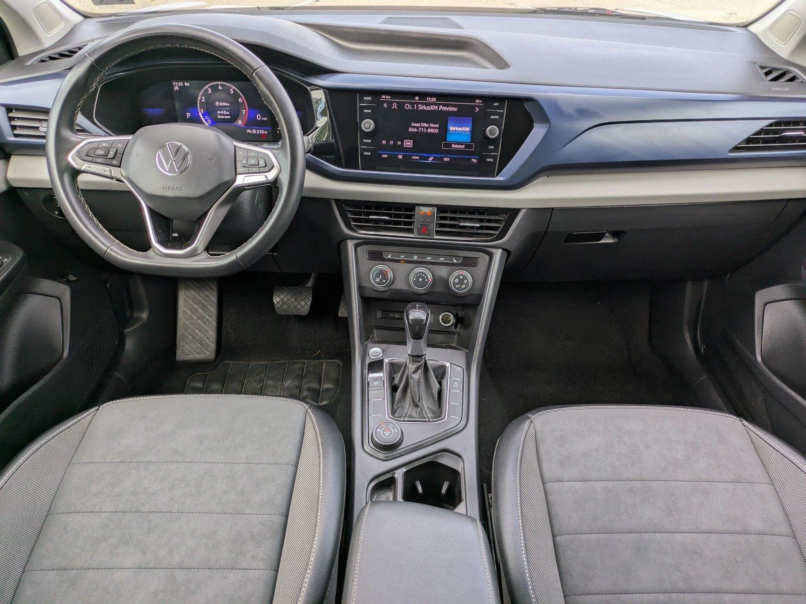 Used 2022 Platinum Gray Metallic Volkswagen SE image 15