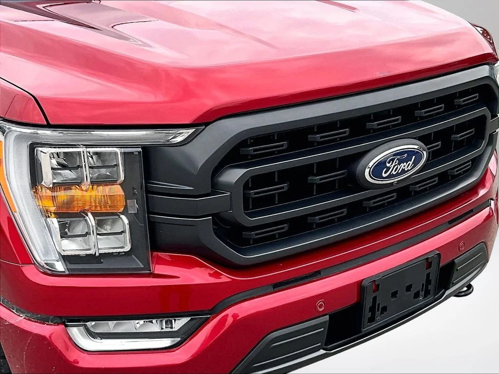 Used 2021 Red Ford Lariat image 29