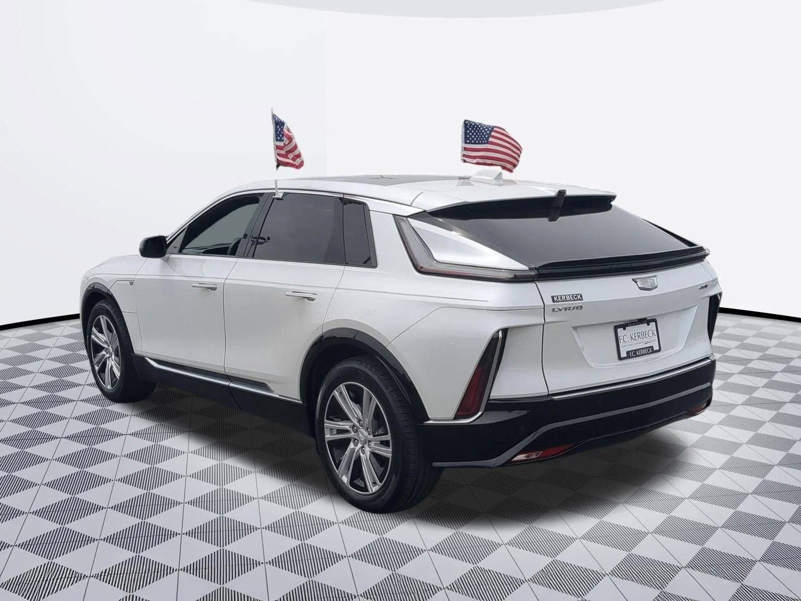 Used 2024 Crystal White Tricoat Cadillac Tech image 6