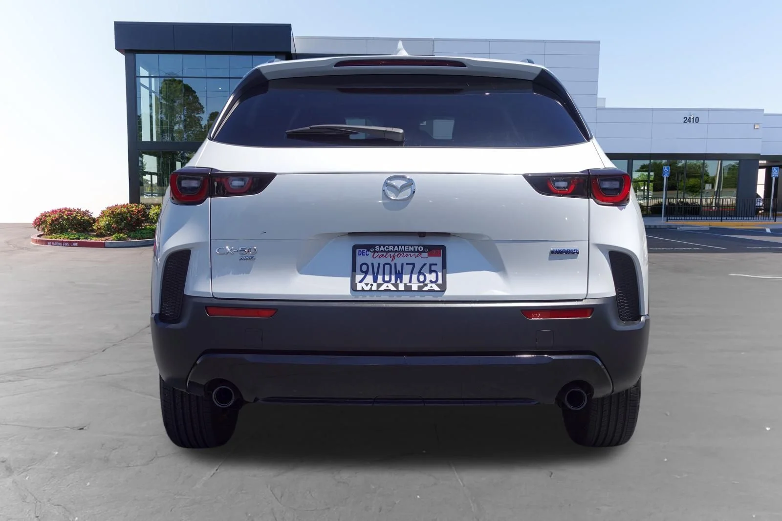 Certified Used 2025 Wind Chill Pearl Mazda Premium image 5