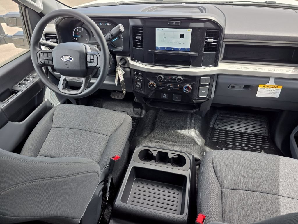 New 2026 Oxford White Ford XL image 31