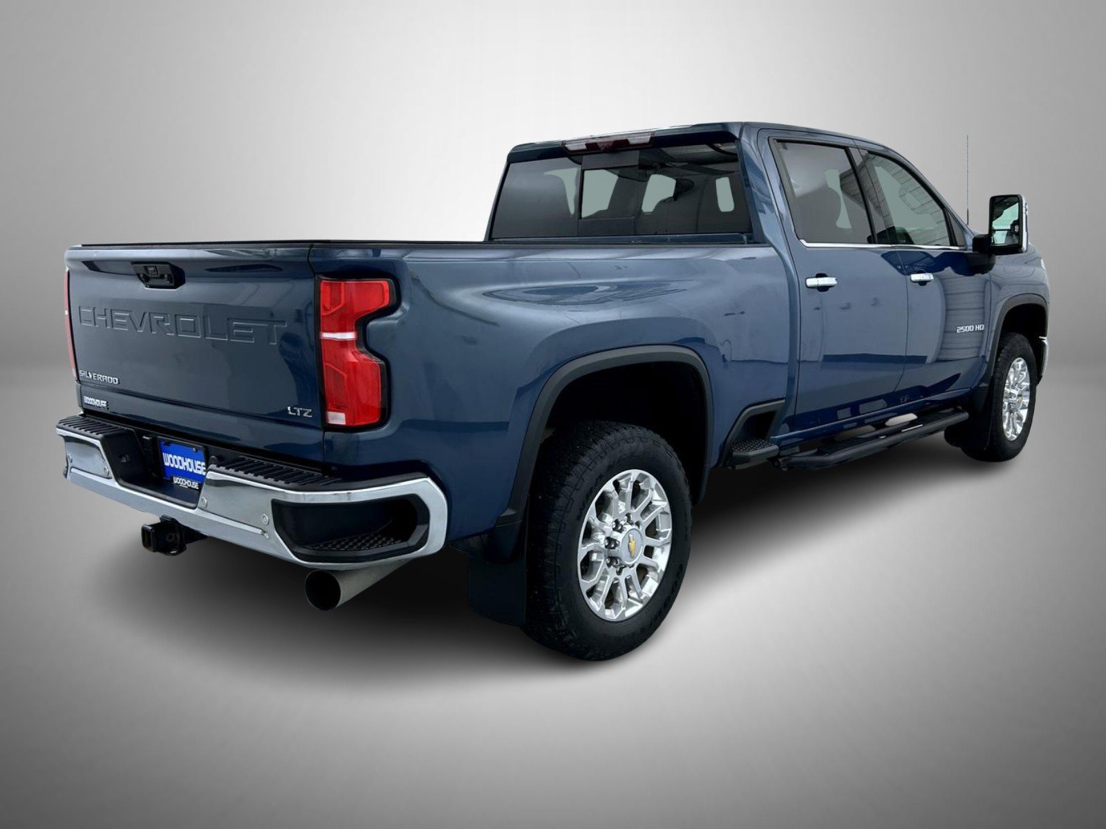 Used 2024 Blue Chevrolet LTZ image 5