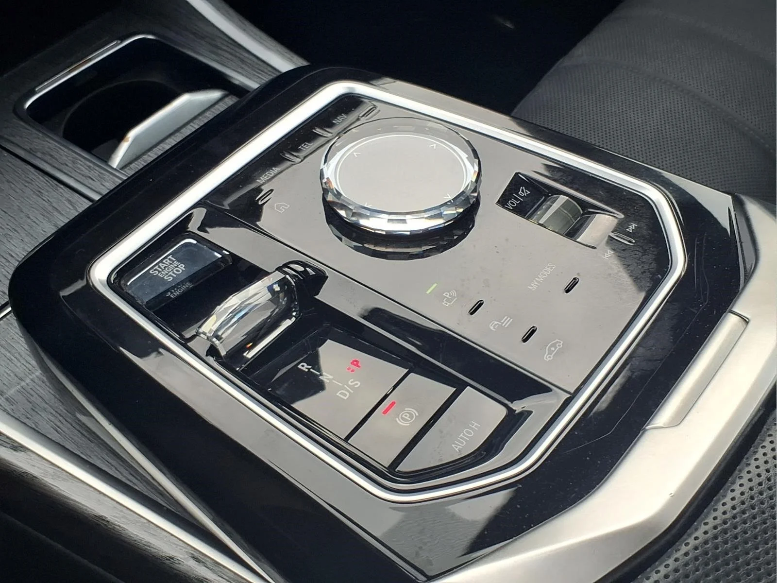 2024 BMW 7 Series 740i - Photo 21