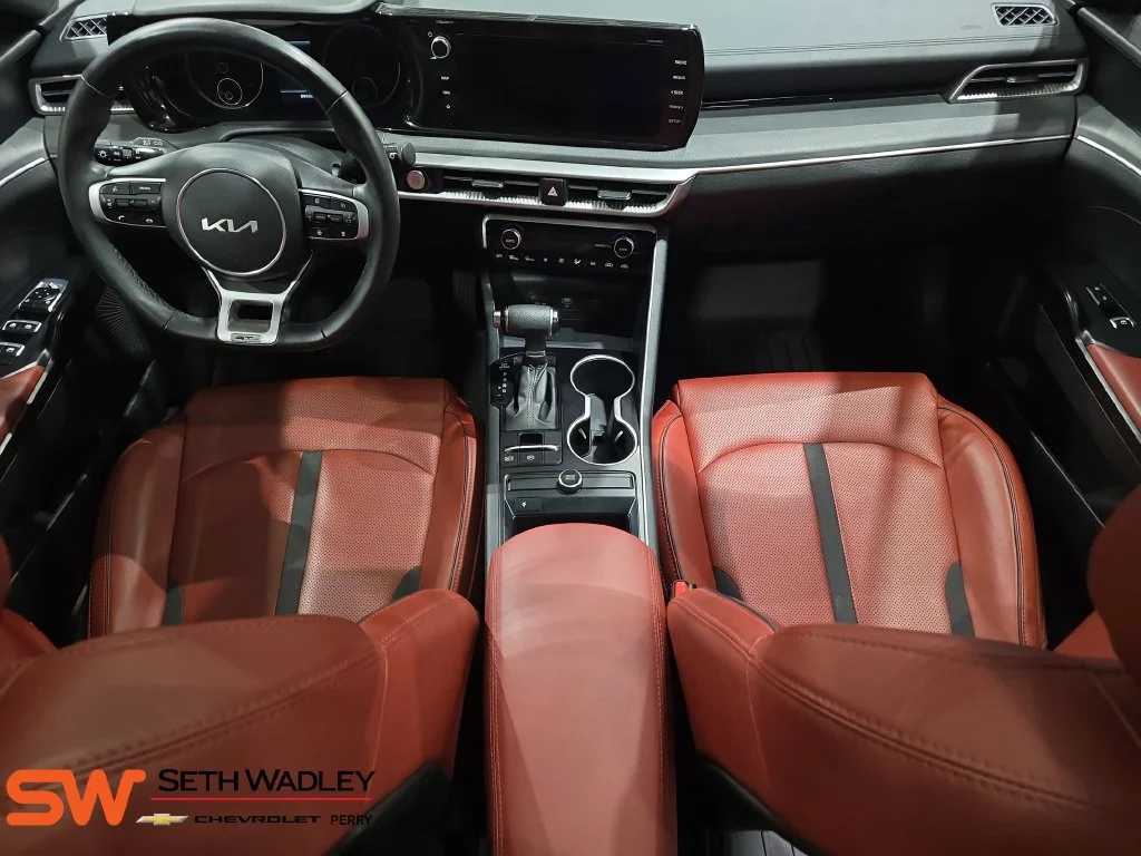 Used 2023 Gray Kia GT-Line image 9