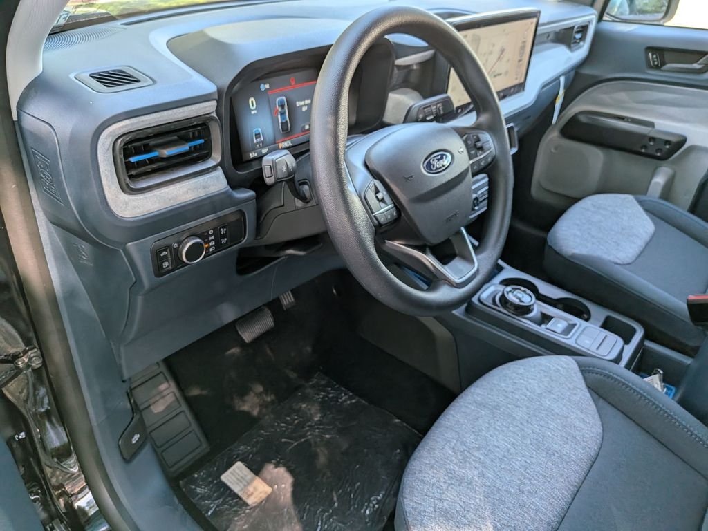 New 2026 Shadow Black Ford XLT image 32