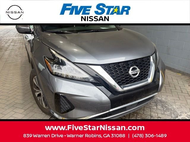 Used 2020 Gray Nissan SV image 5