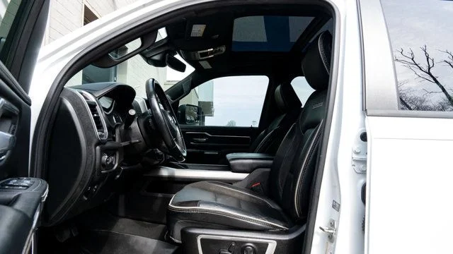 Used 2023 White Ram Laramie image 15