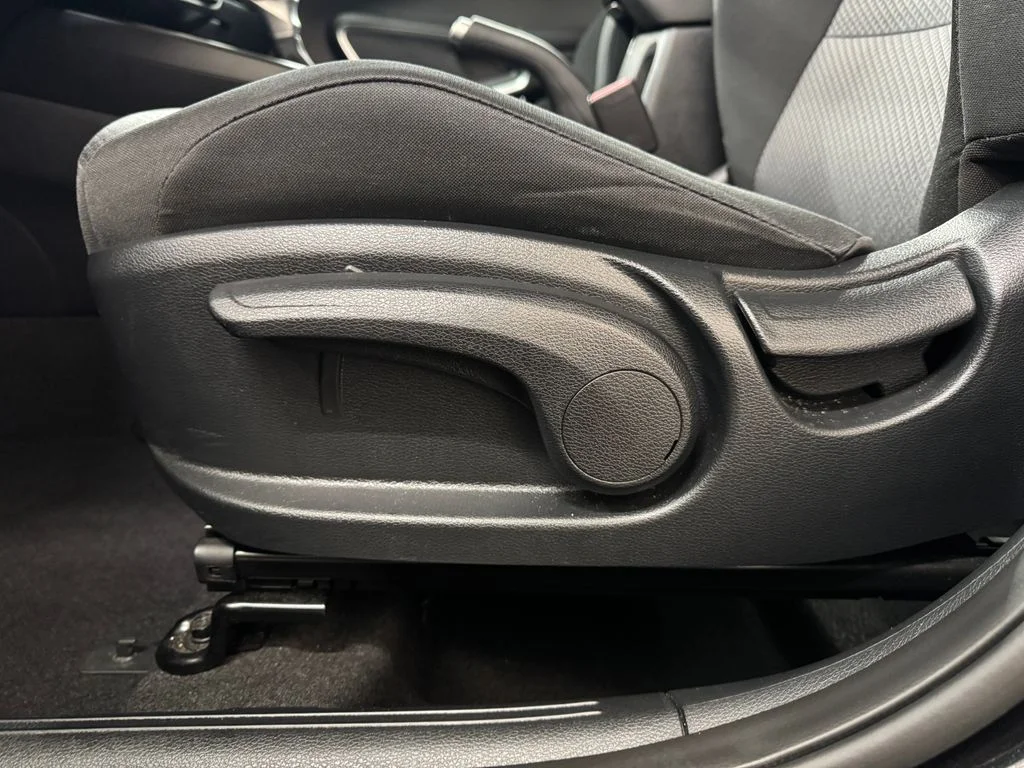 Used 2025 Black Kia LX image 21