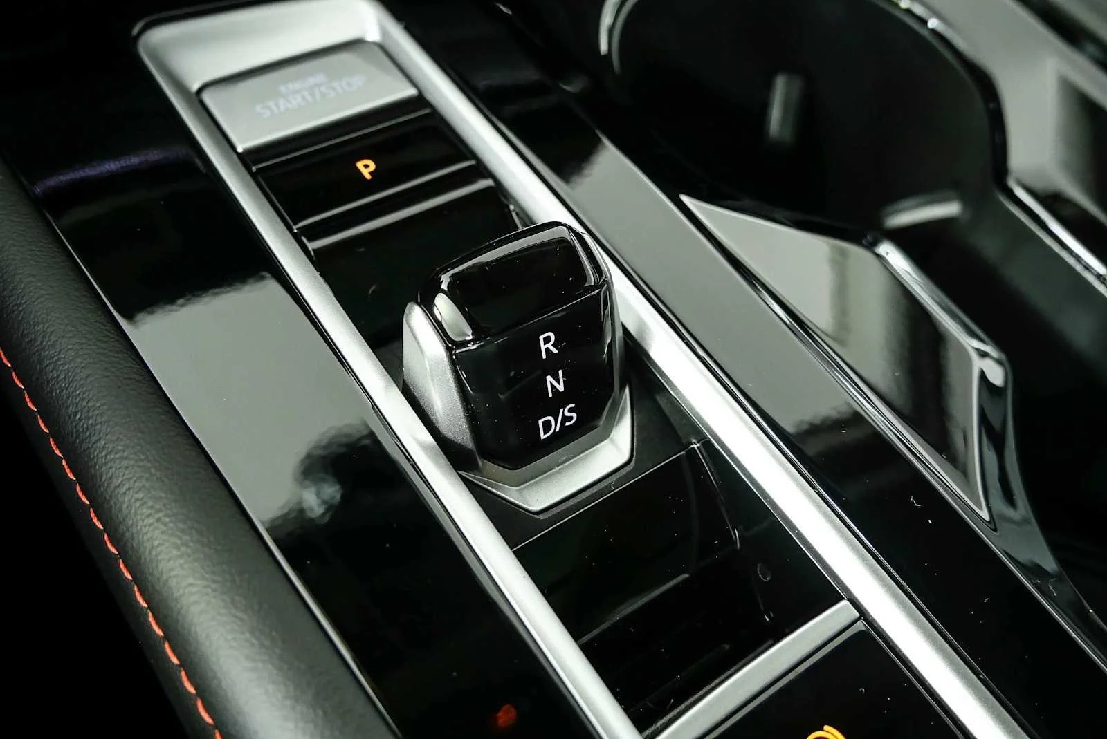 New 2026 Pure Gray Volkswagen 2.0T Peak Edition image 16