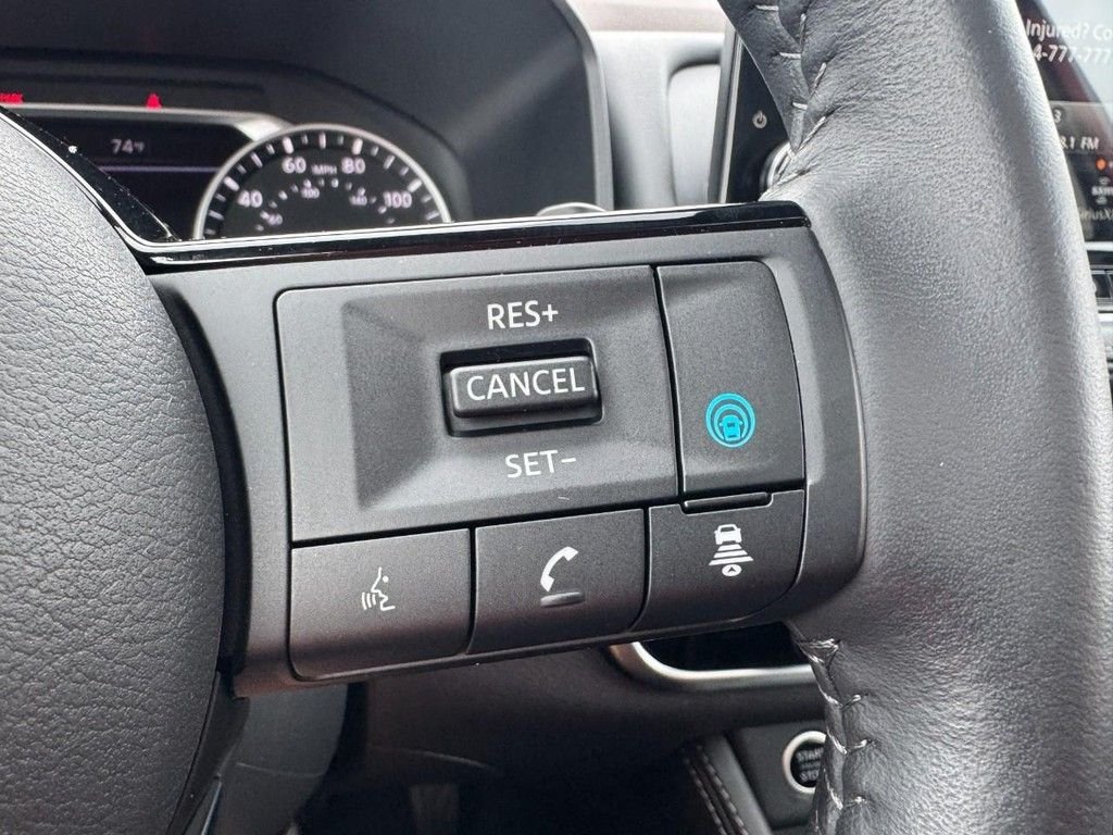 Used 2023 Red Nissan SL image 18
