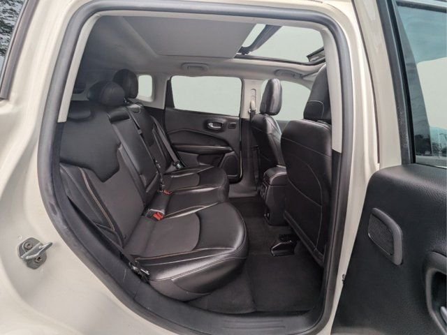 Used 2021 White Jeep Latitude image 39