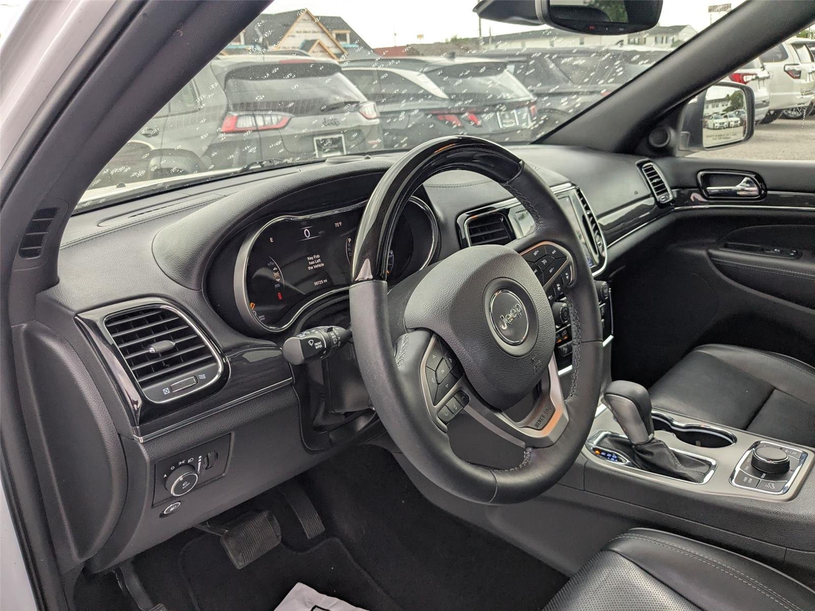 Used 2019 Bright White Clearcoat Jeep Overland image 12