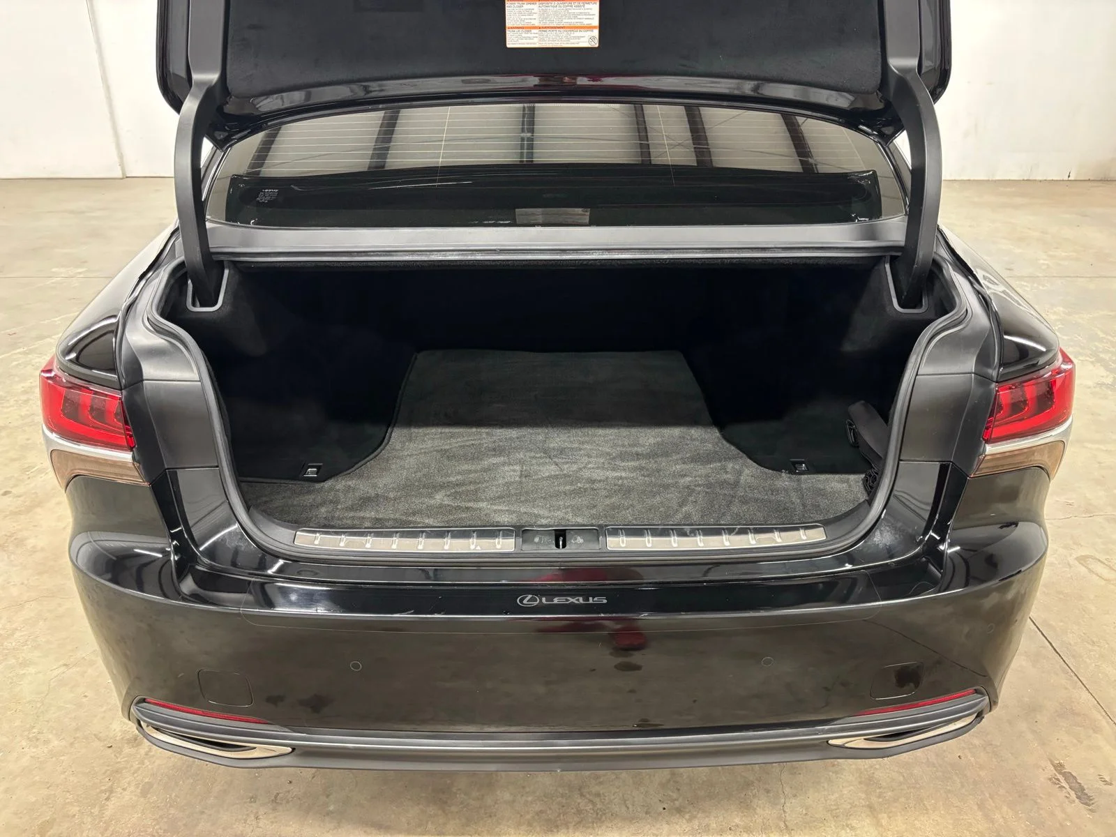 2018 Lexus LS Base - Photo 23