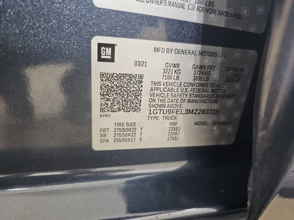 Certified Used 2021 DARK SKY METALLIC GMC Denali image 42