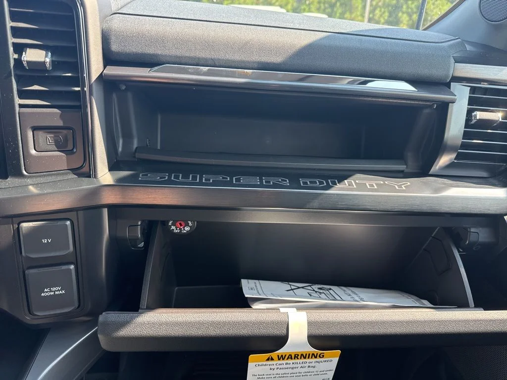 New 2026 Oxford White Ford F-250® Lariat® image 39