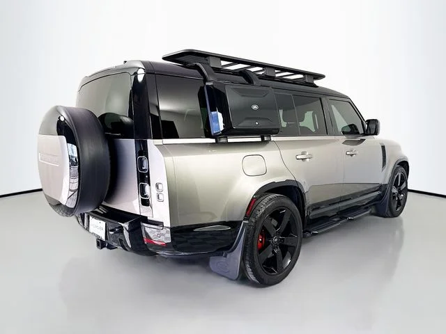 Used 2024 Silver Land Rover X image 5