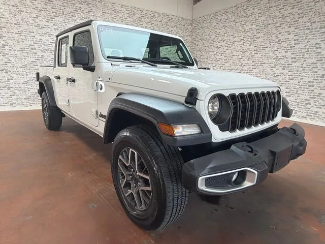 Used 2024 Bright White Clearcoat Jeep Sport image 9