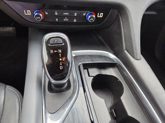 Used 2020 Summit White Buick Essence image 18