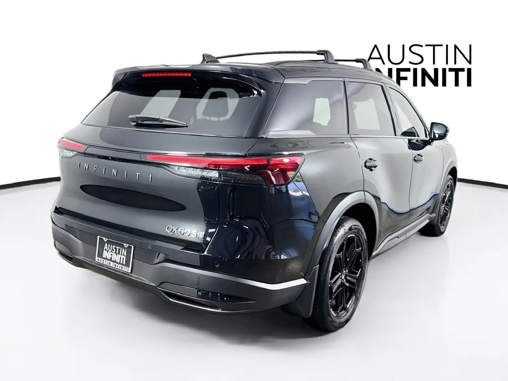 Certified Used 2027 Black INFINITI SPORT image 10