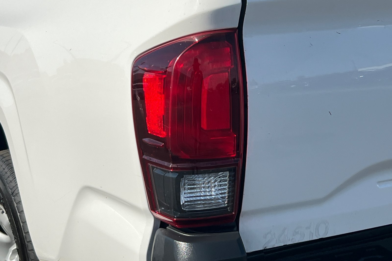 Used 2022 White Toyota SR image 25