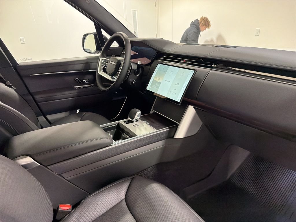 2026 Land Rover Range Rover SE - Photo 24
