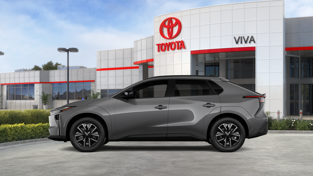 New 2026 Heavy Metal Toyota XLE image 4