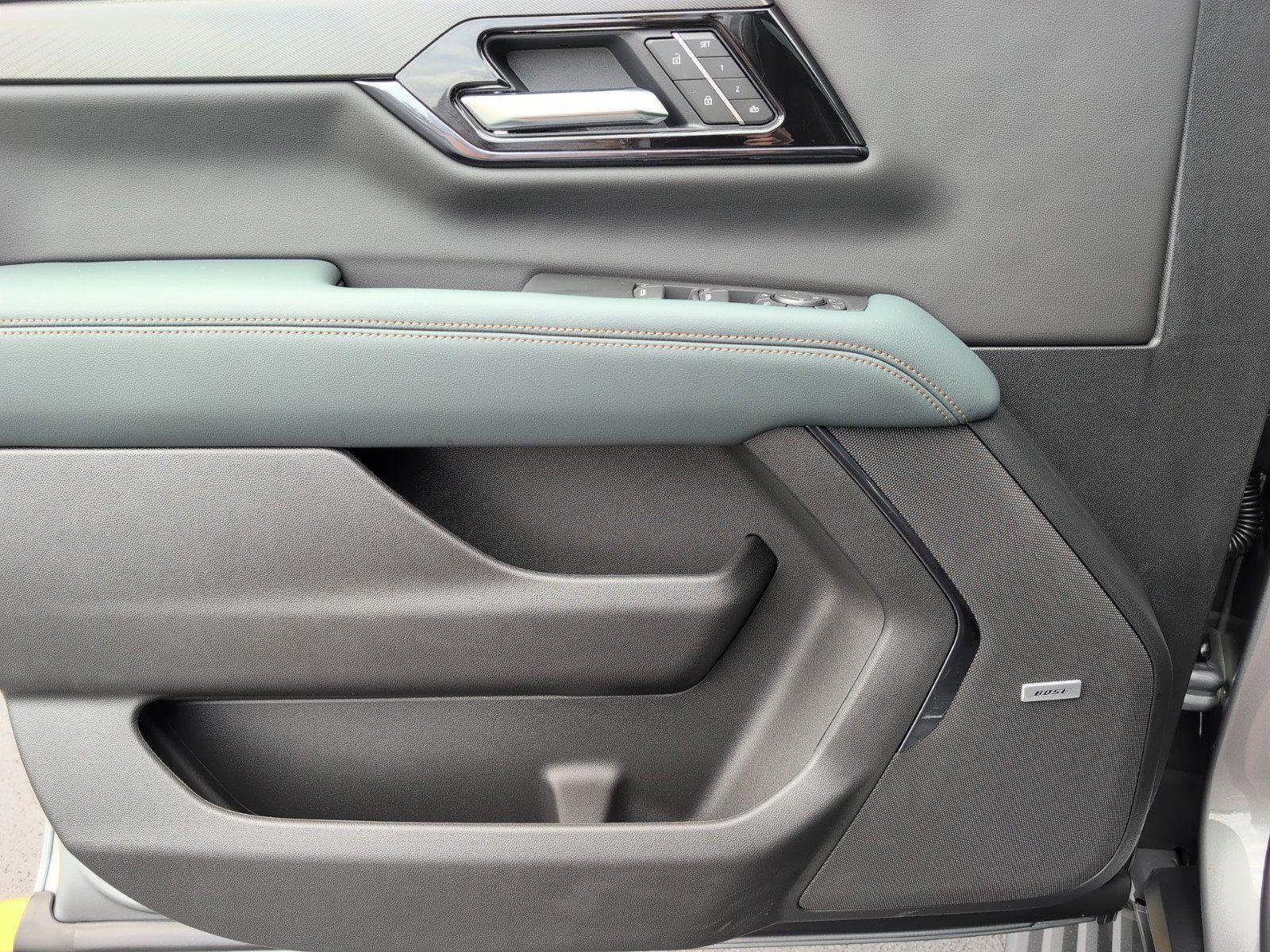 New 2026 Sterling Metallic GMC AT4 image 20