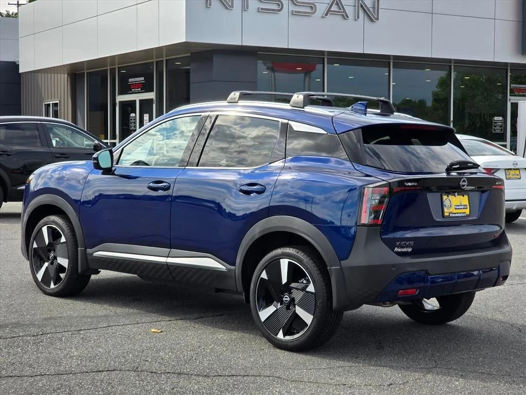 Used 2025 Blue Nissan SR image 24