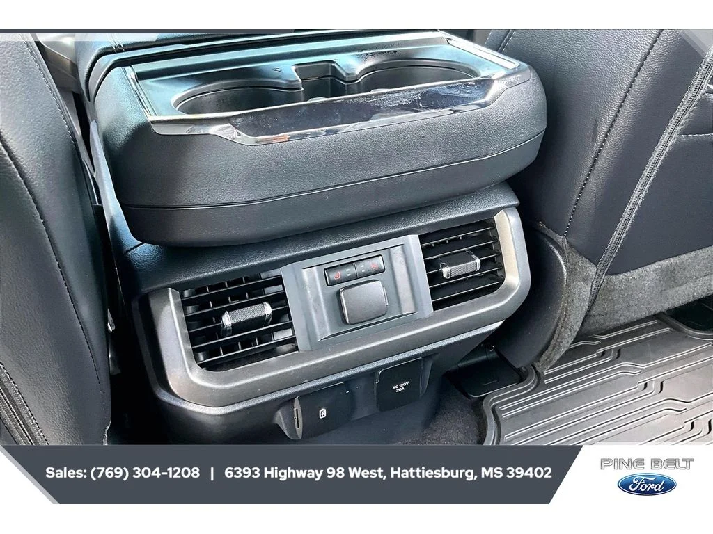 Used 2025 BLACK Ford Lariat image 25