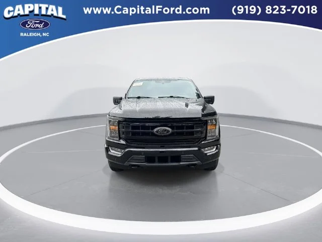 Used 2023 Black Ford XLT image 3