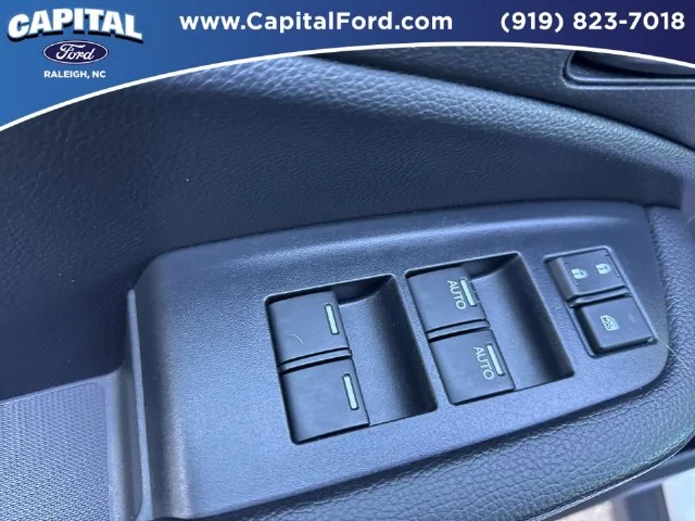 Used 2023  Honda EX-L image 21
