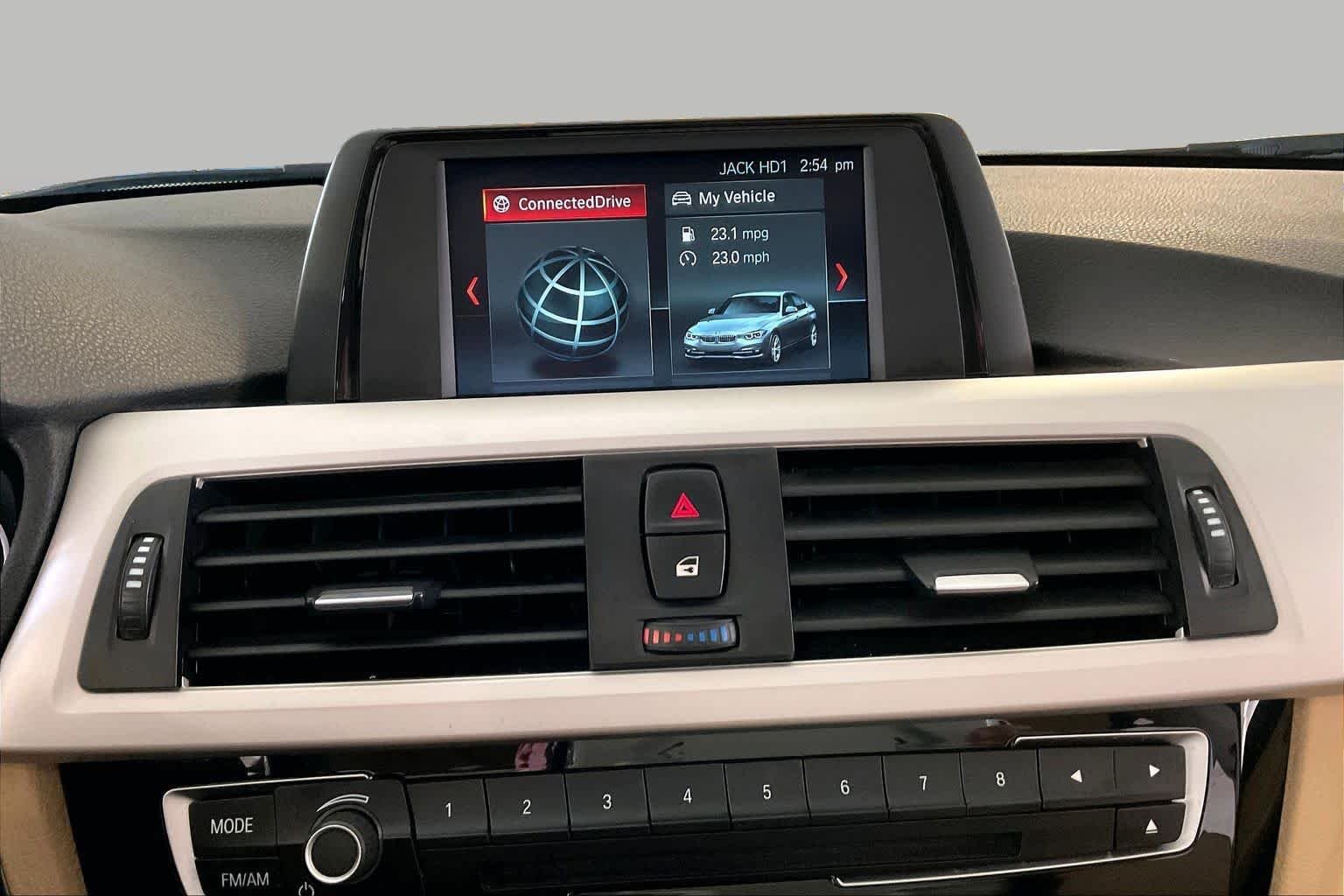 Used 2018 Glacier Silver Metallic BMW 320i image 6