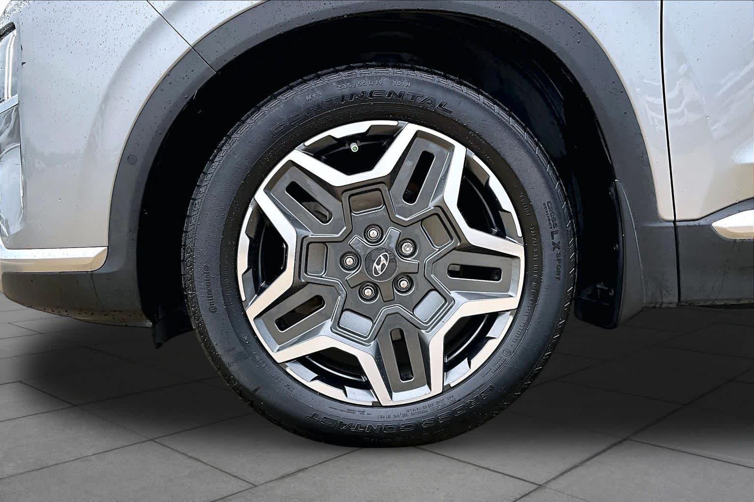 Used 2023 Shimmering Silver Hyundai Limited image 11