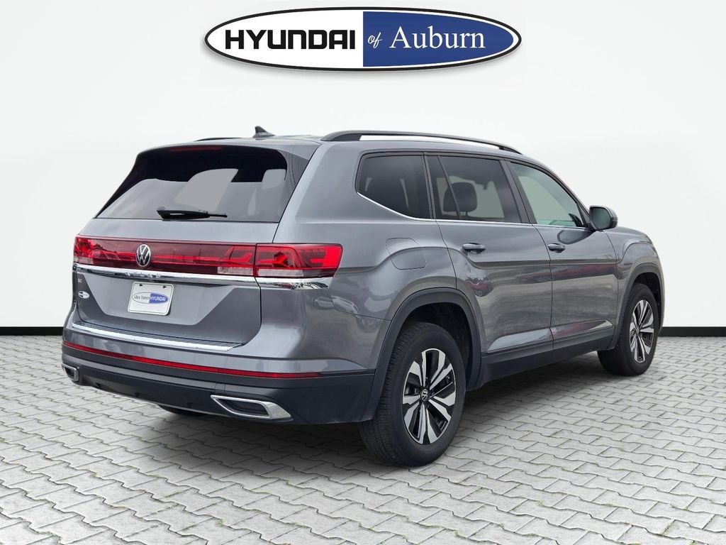 Used 2025 Gray Volkswagen 2.0T SE image 5