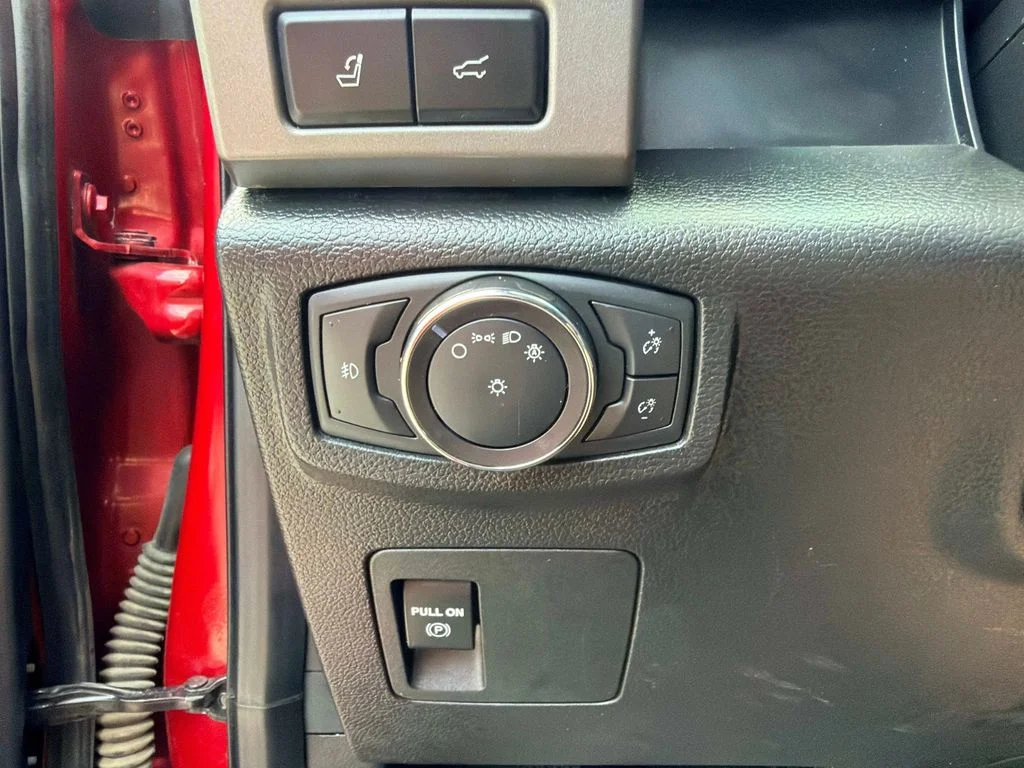 Used 2020 Red Metallic Ford XLT image 31