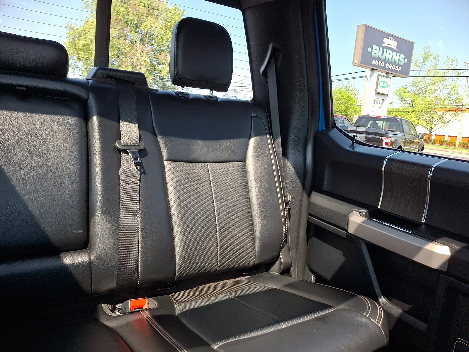 Used 2020 Velocity Blue Metallic   E7 Ford LARIAT image 20