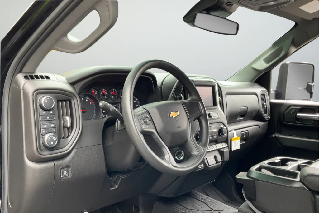 2025 Chevrolet Silverado 2500HD Custom - Photo 26