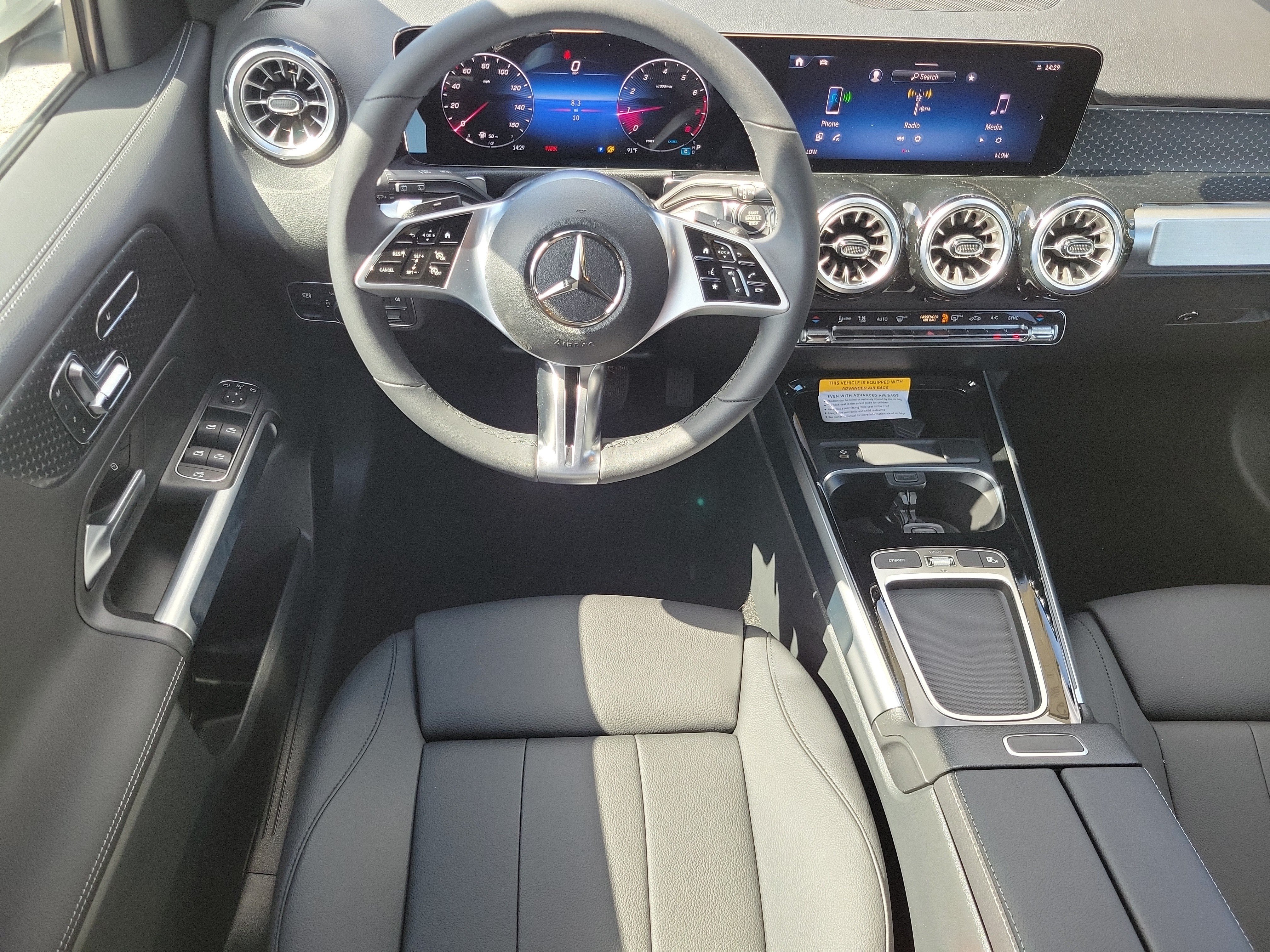 New 2026 Polar White Mercedes-Benz GLB 250 image 43