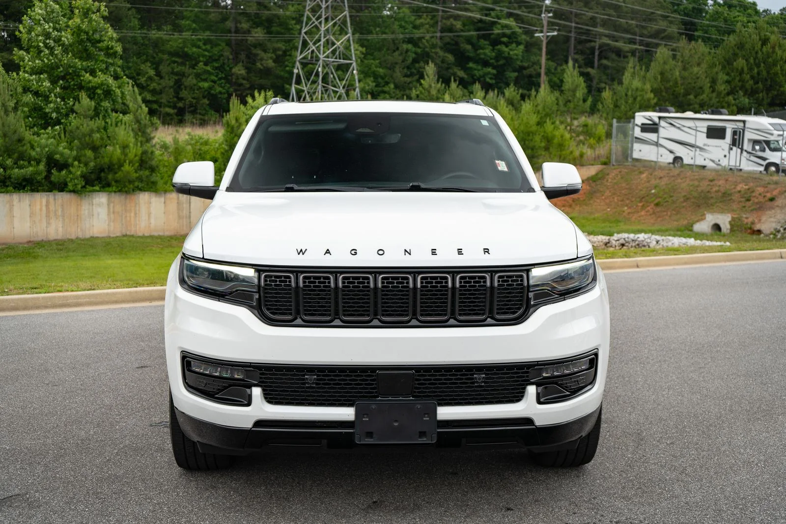 Used 2022 White Jeep Series I image 2
