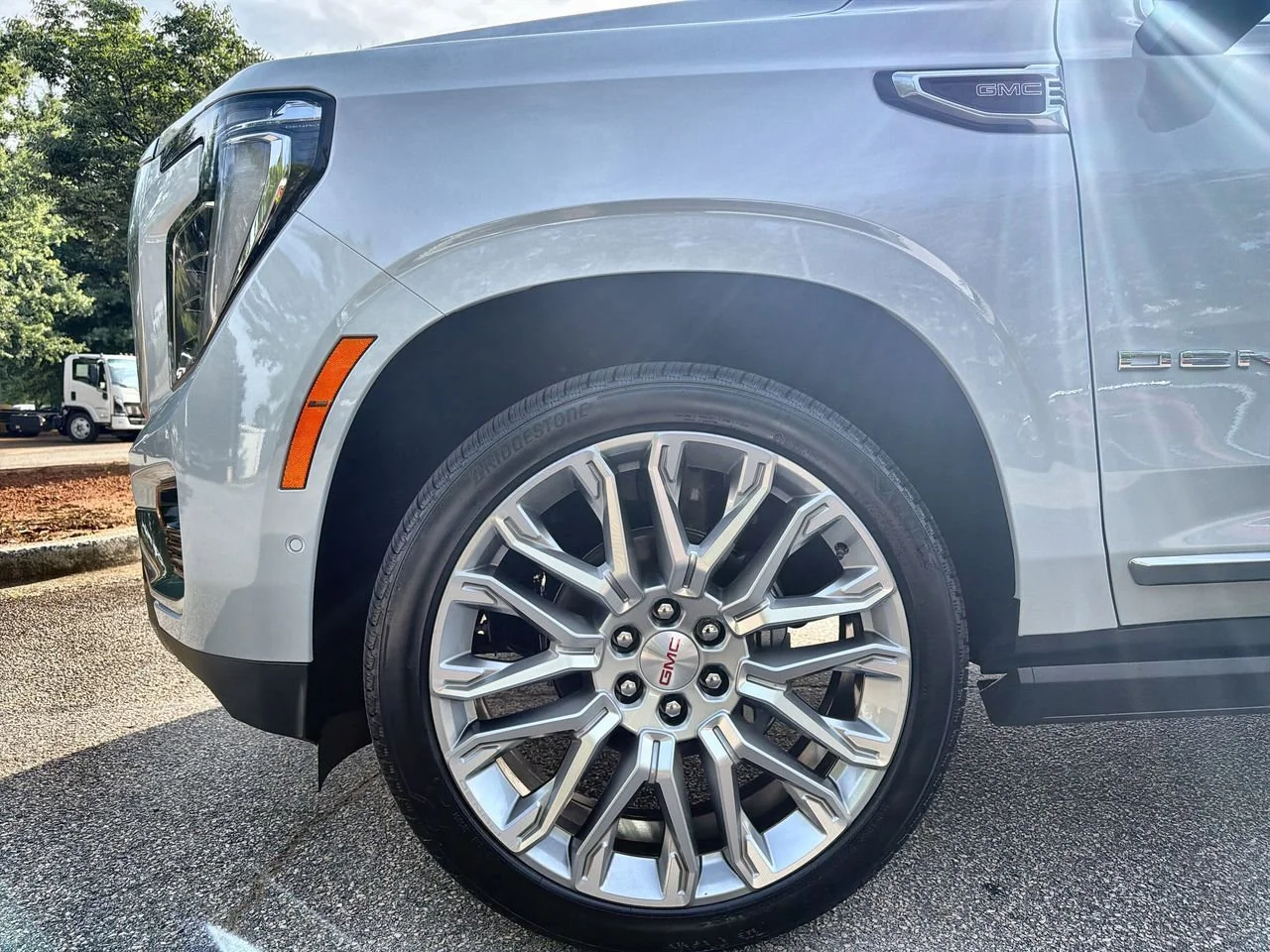 New 2026 Glacier White Tricoat GMC Denali image 28