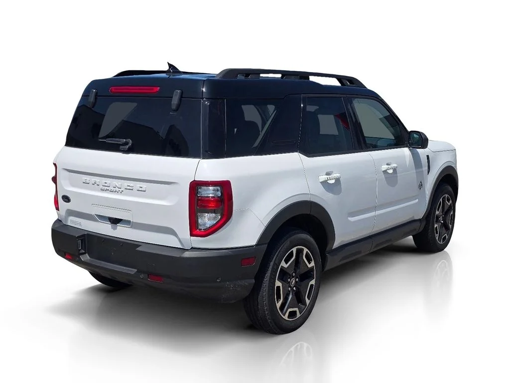 Used 2024 White Ford Outer Banks image 6