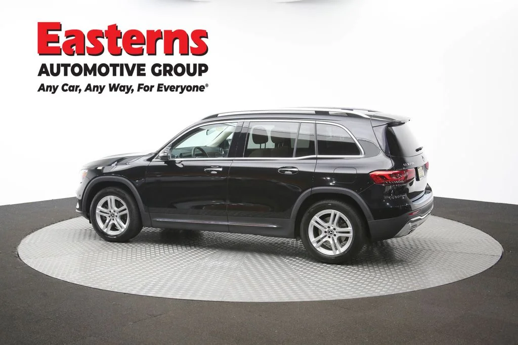 Used 2022 Black Mercedes-Benz GLB 250 image 62