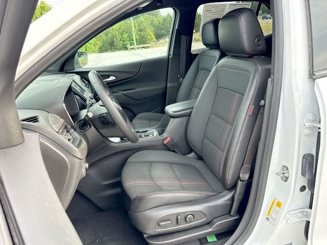 Used 2022 White Chevrolet RS image 11