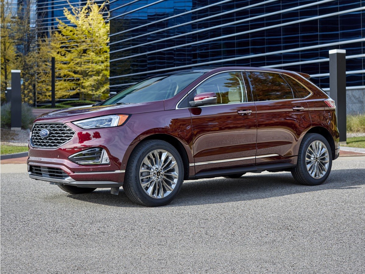 Used 2022 Blue Metallic Ford SEL image 1