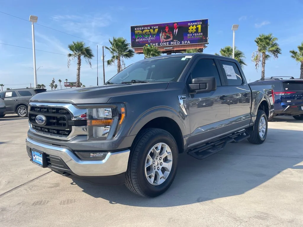 Used 2023 Gray Ford XLT image 1