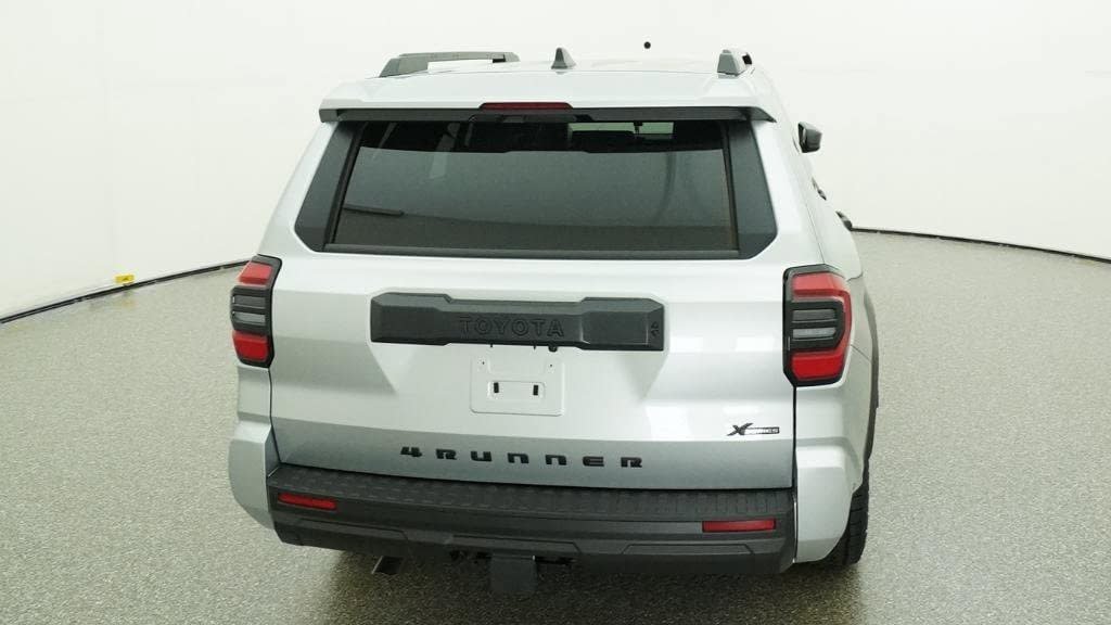 Used 2026  Toyota SR5 image 6