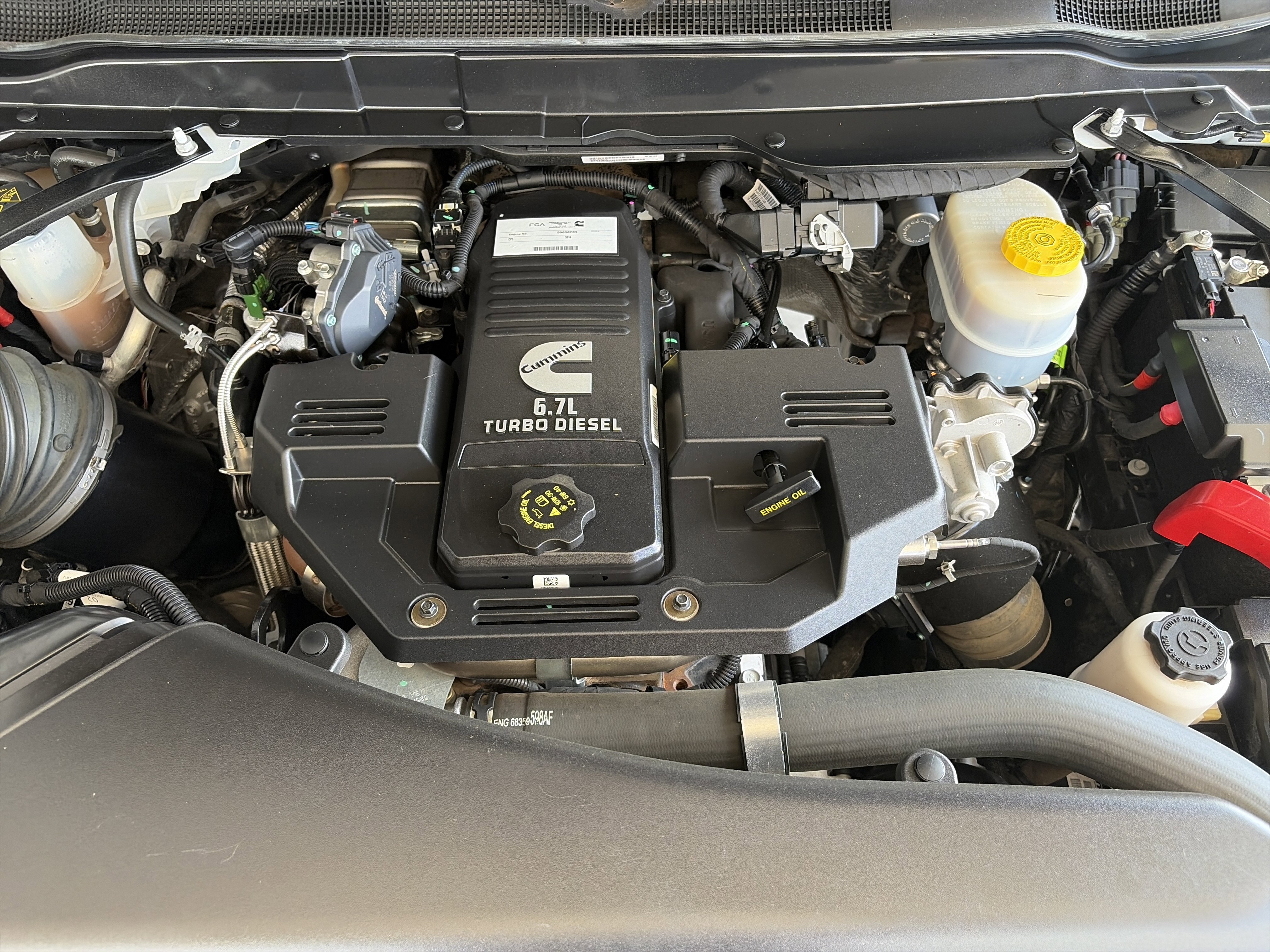 Used 2022 White Ram Laramie image 23