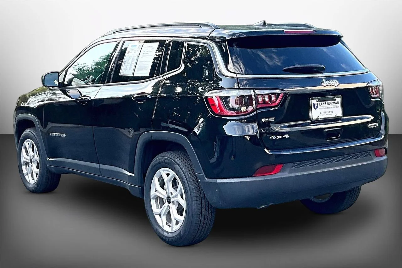 Certified Used 2025 Black Jeep Latitude image 6