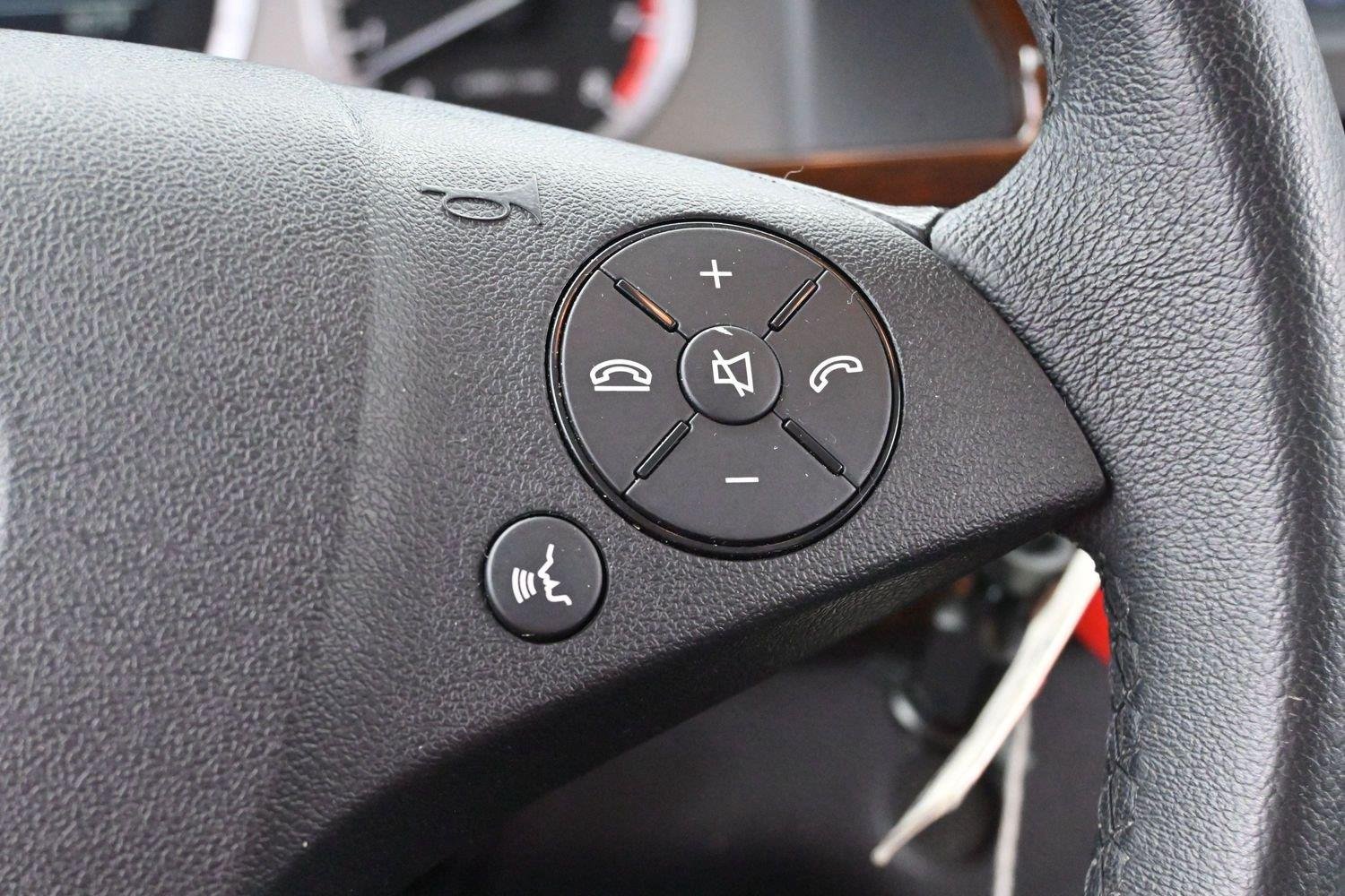 Used 2010 Black Mercedes-Benz GLK 350 image 20